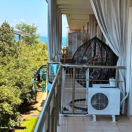 Apartment Beachfront Sozopoli Private On Tsarski Beach-zlatna Ribka-gold Wheelhouse